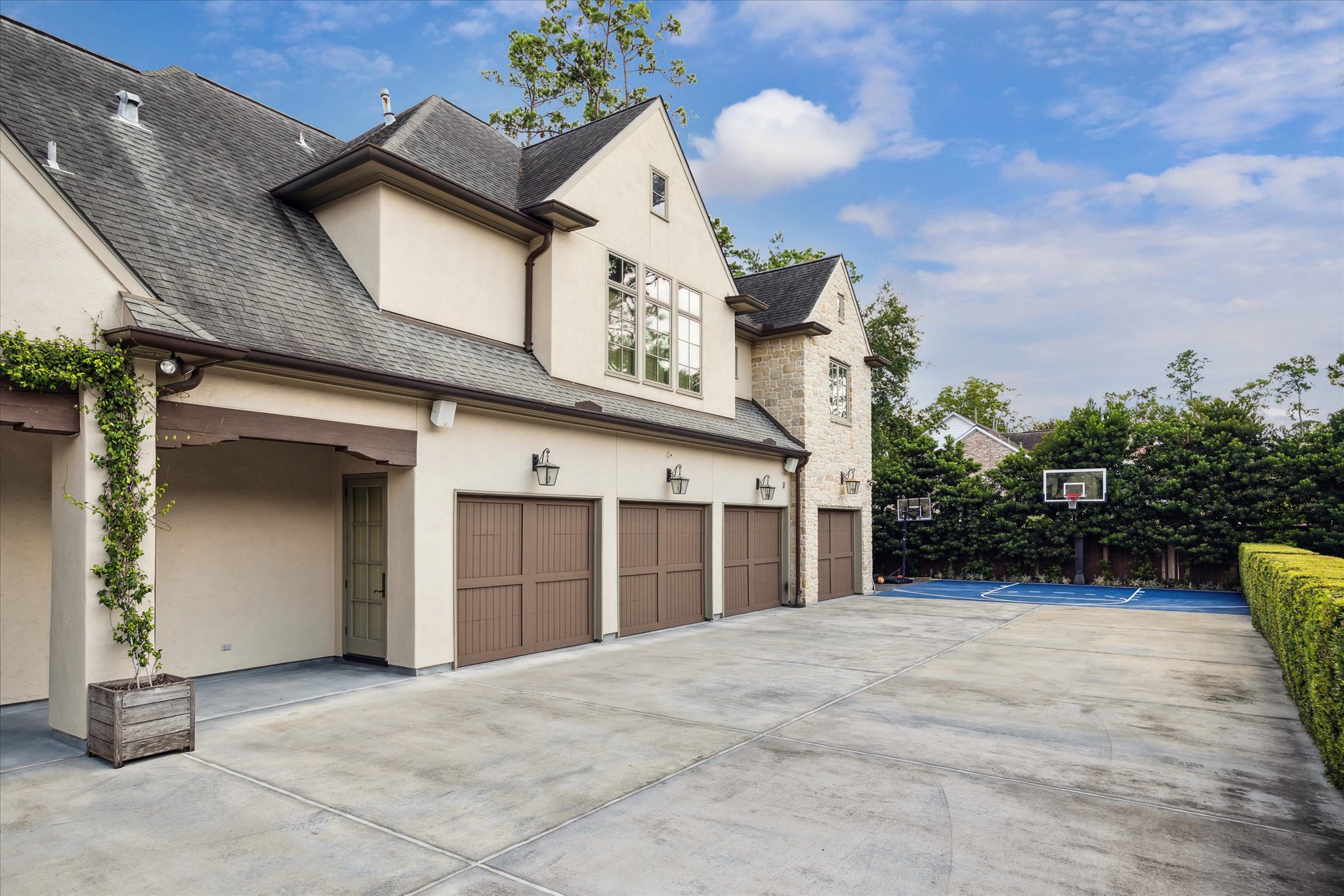 A home for sale in Houston, Texas.