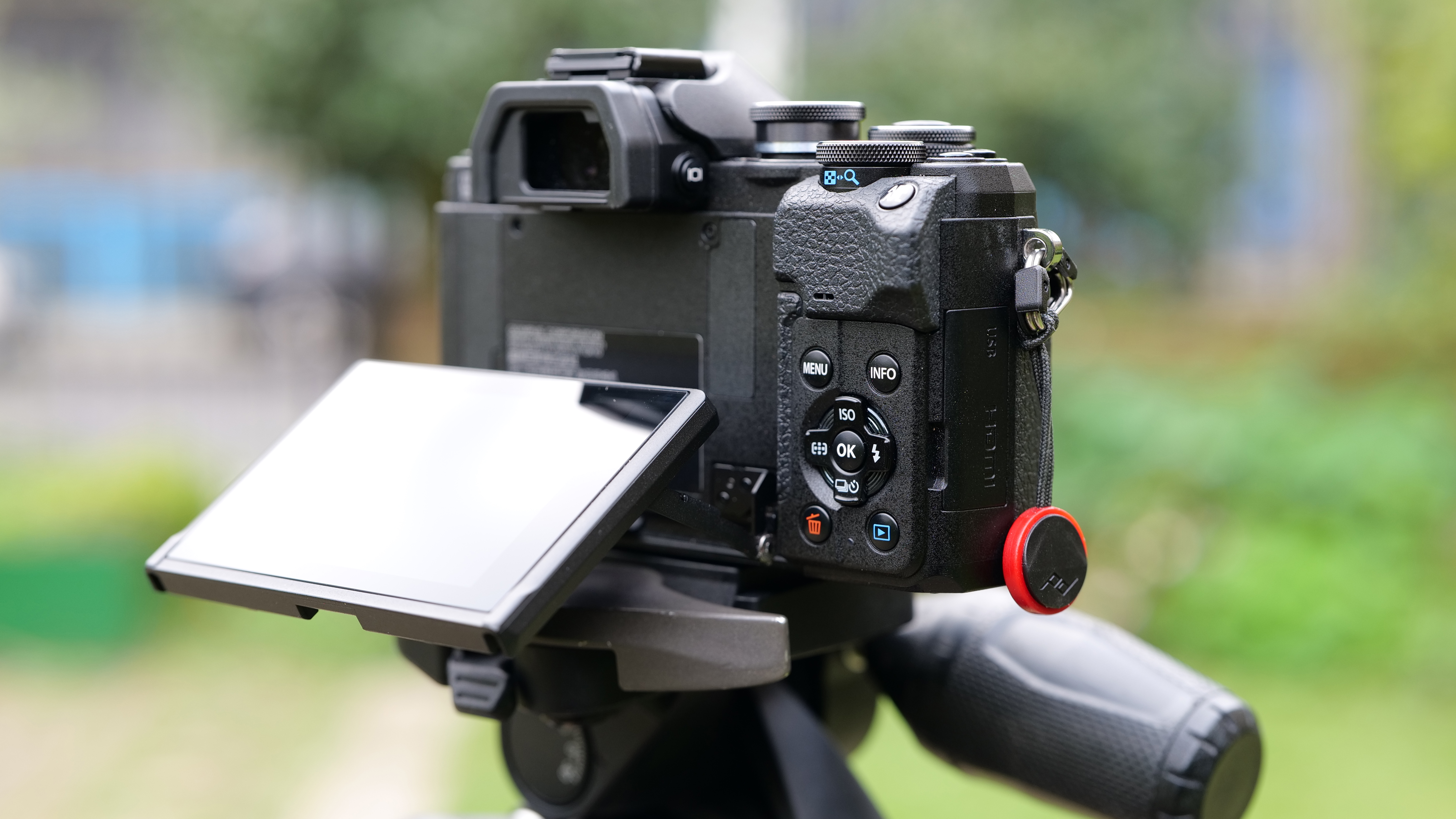 Olympus OM-D E-M10 Mark IV